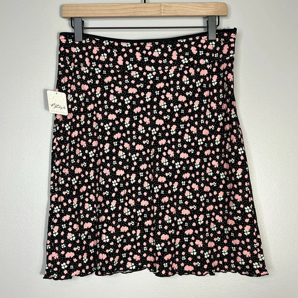 Free People Floral Mini IRL Skirt - Black - Size 4 - NWT